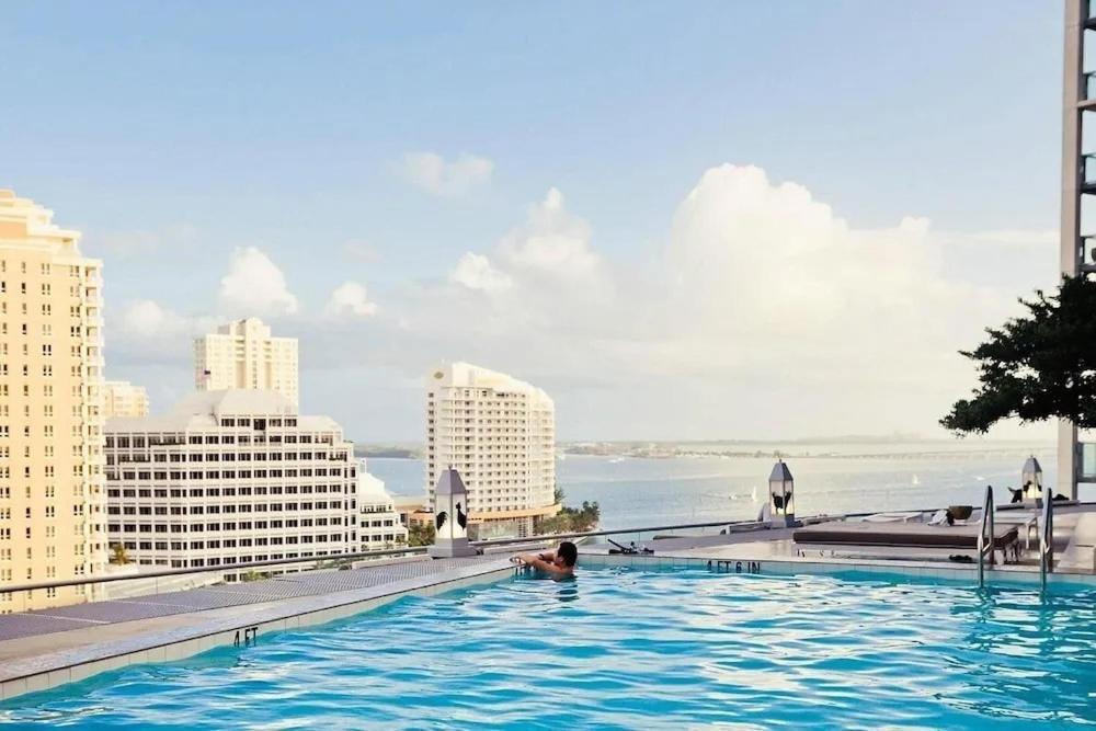 W Hotel Luxury High Rise 迈阿密 外观 照片